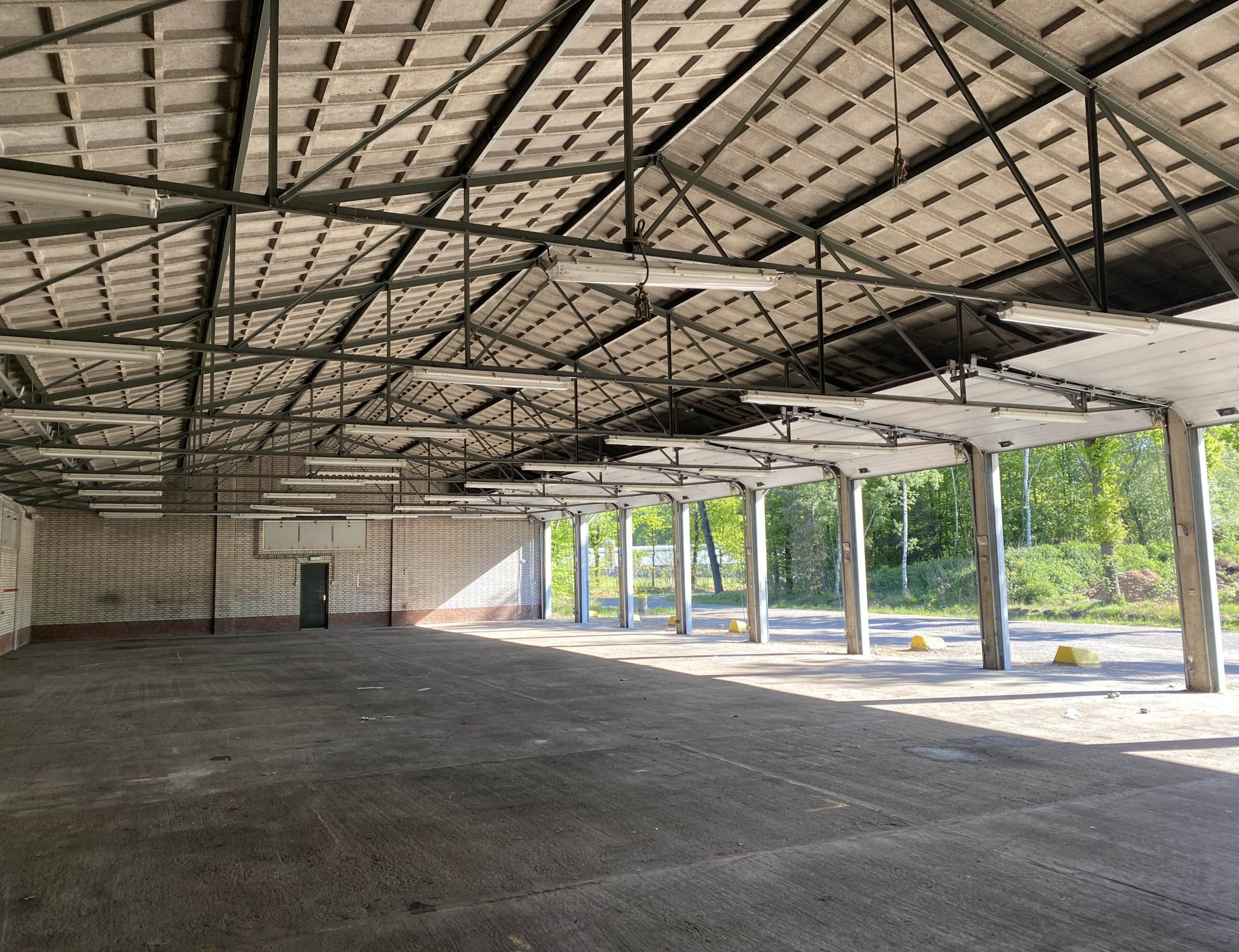 240m2 Bedrijfsruimte